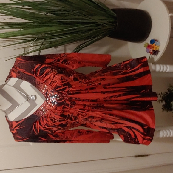 ONE WORLD Tops - Beautiful Top! One World!